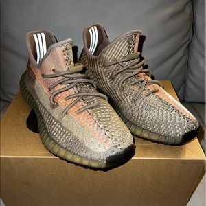 Yeezy Boost 350 V2 - Santau